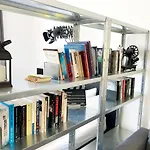 2 Zimmer Ferienwohnung In Zentraler Lage Inkl Wlan & Netflix