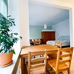 Suiteable Living -Retro-Apartment in Plagwitz nahe Karl-Heine-Straße