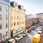 Tinytiny Modernes Studio Apartment In Plagwitz