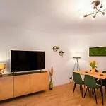 Levax Living - Cozy - Clarapark - Citynah