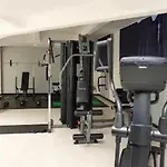 Zentral Parkplatz Kueche Fitnessraum