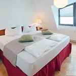 Apartment In Der Strohsackpassage - Zentrum Hbf Oper