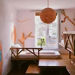 Hostel & Garten Eden