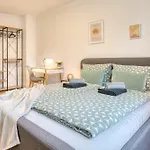 Homy I Stylisches Retroapartment Netflix & Wlan