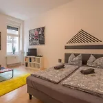 Zentrales Gemuetliches Apartment In Der Suedvorstadt