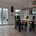 Ganzes Ferienhaus In Leipzig Mit Garage Und Fussbodenheizung