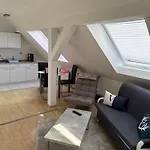 Kuschelige Dachgeschosswohnung Am Clarapark