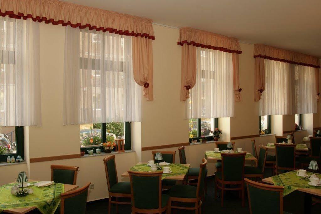 Hotel Adagio 3*