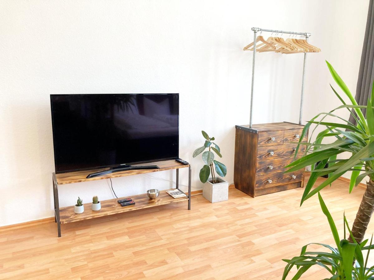 2 Ferienwohnung In Zentraler Lage Inkl Wlan & Netflix Appartement