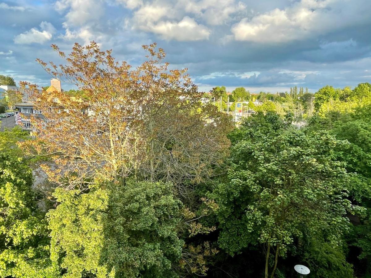 Zentrumsnahe Leipzig-Apartments, Nahe Ufz Und Bmw Inkl Parkplatz Und Fahrraeder