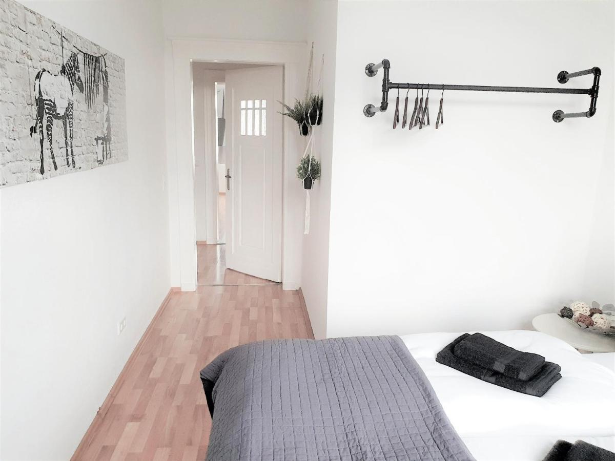 Appartement Stilvolles Mit 2 Schlafzimmern & Balkon - Nahe Flughafen, Porsche Und Messe Leipzig