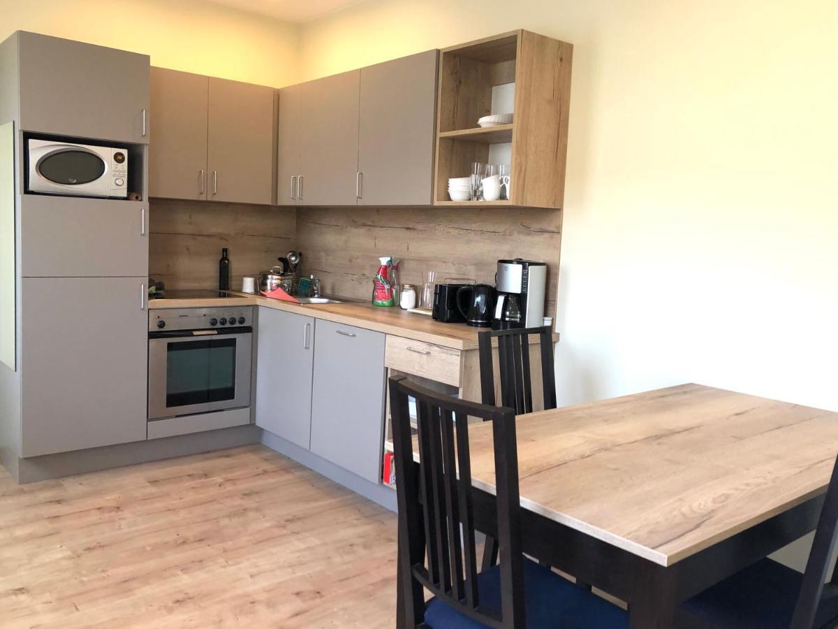 Senfbude - Wunderschoene Fuer 4 Personen Mit Terrasse & Stellplatz Aparthotel