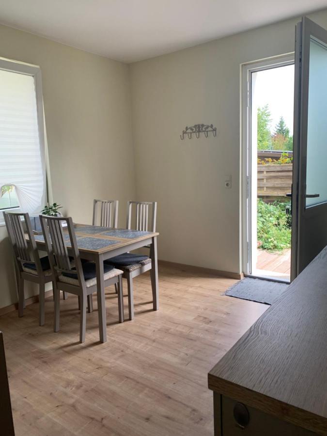 Aparthotel Senfbude - Wunderschoene Fuer 4 Personen Mit Terrasse & Stellplatz Leipzig