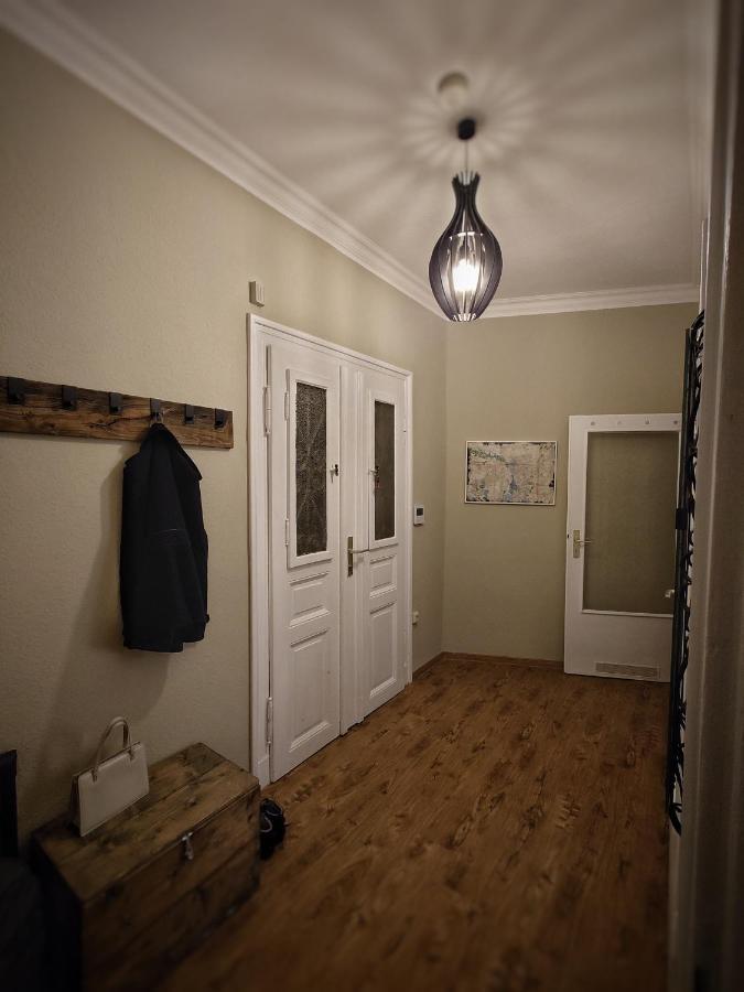 Appartement Flat In Neo Country Style Aus Gruenderzeit Bis 6 Person Leipzig