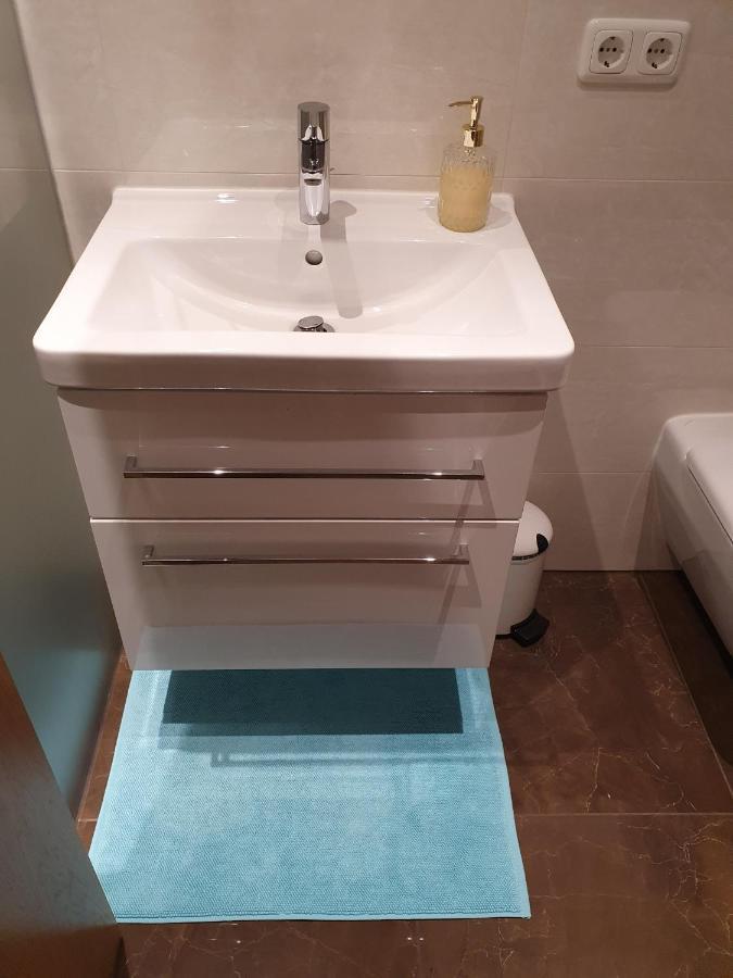 Luxusappartement Mitten In Neueroeffnung ! *