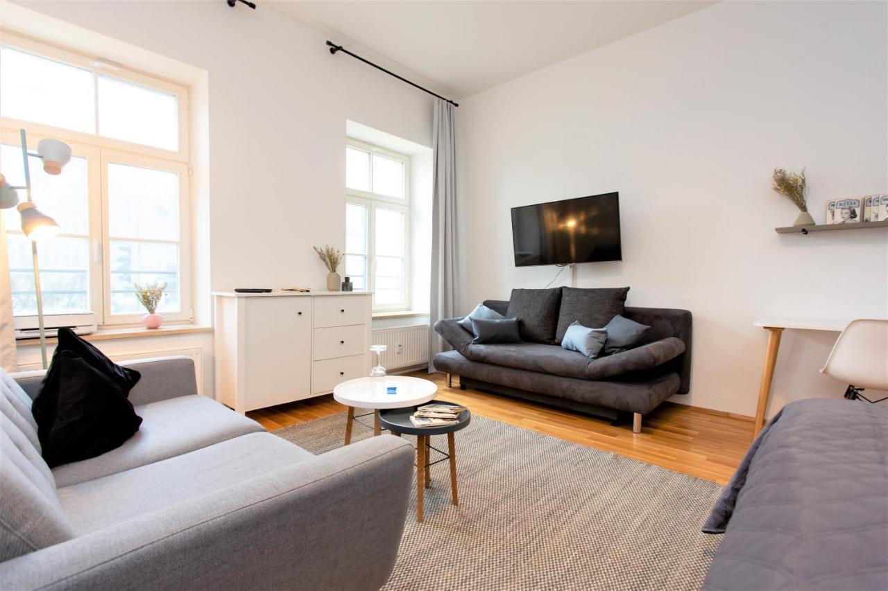 Appartement Luxus-apartment Im Herzen Von - Kostenloser Parkplatz In Videouberwachter Tiefgarage Leipzig