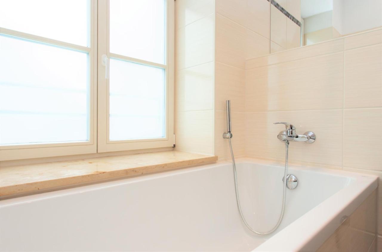 Luxus-apartment Im Herzen Von - Kostenloser Parkplatz In Videouberwachter Tiefgarage Appartement Leipzig