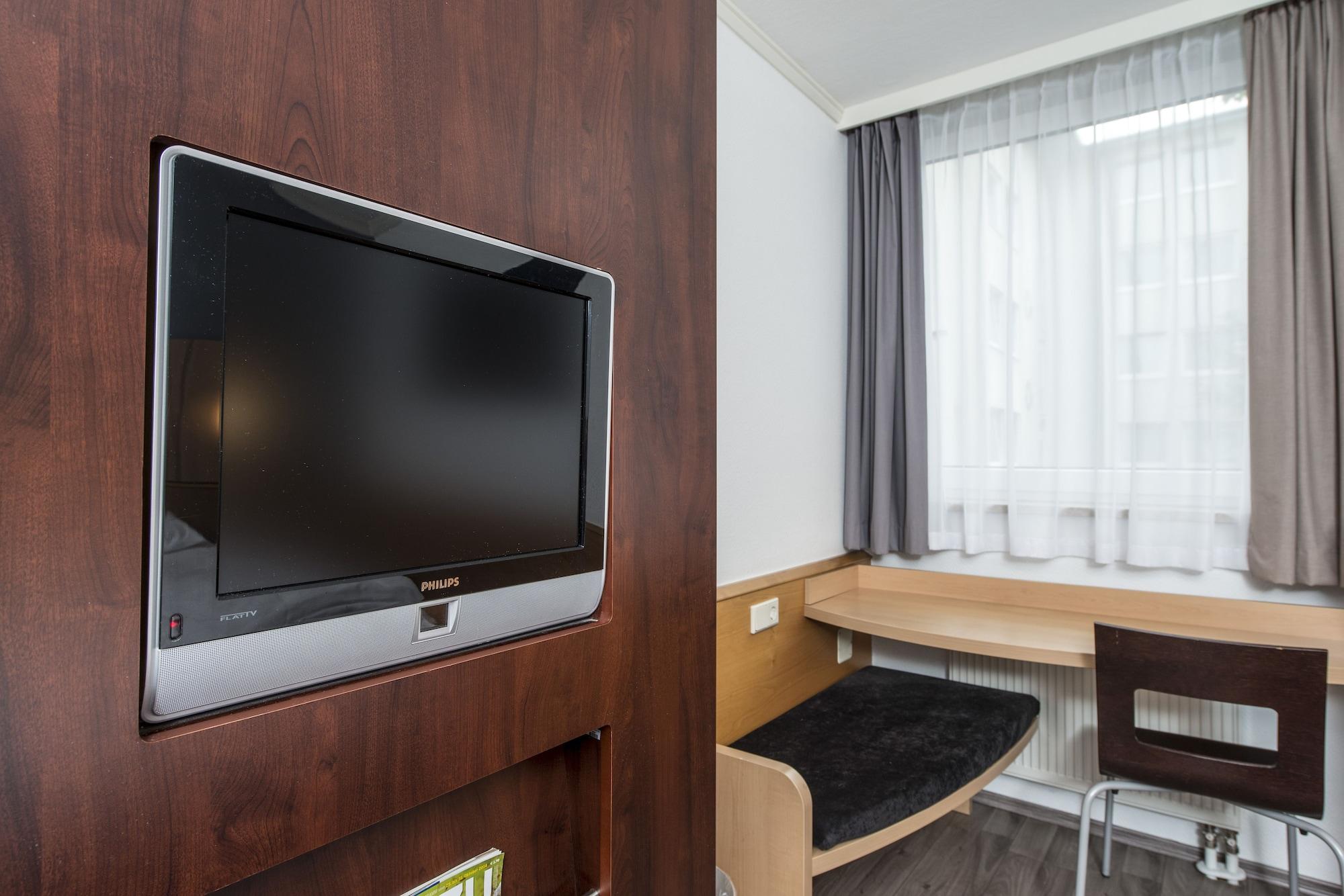 Ibis Nord-ost Hotel 2*