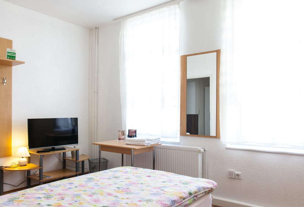 Pension Klingenstr. 23 Maison d'hôtes 2*