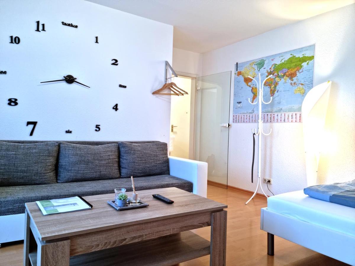 Brise Business Nahe Leipziger Messe - Porsche - Bmw - Dhl - Wlan - Parkplatz - Business Travelers Only Appartement