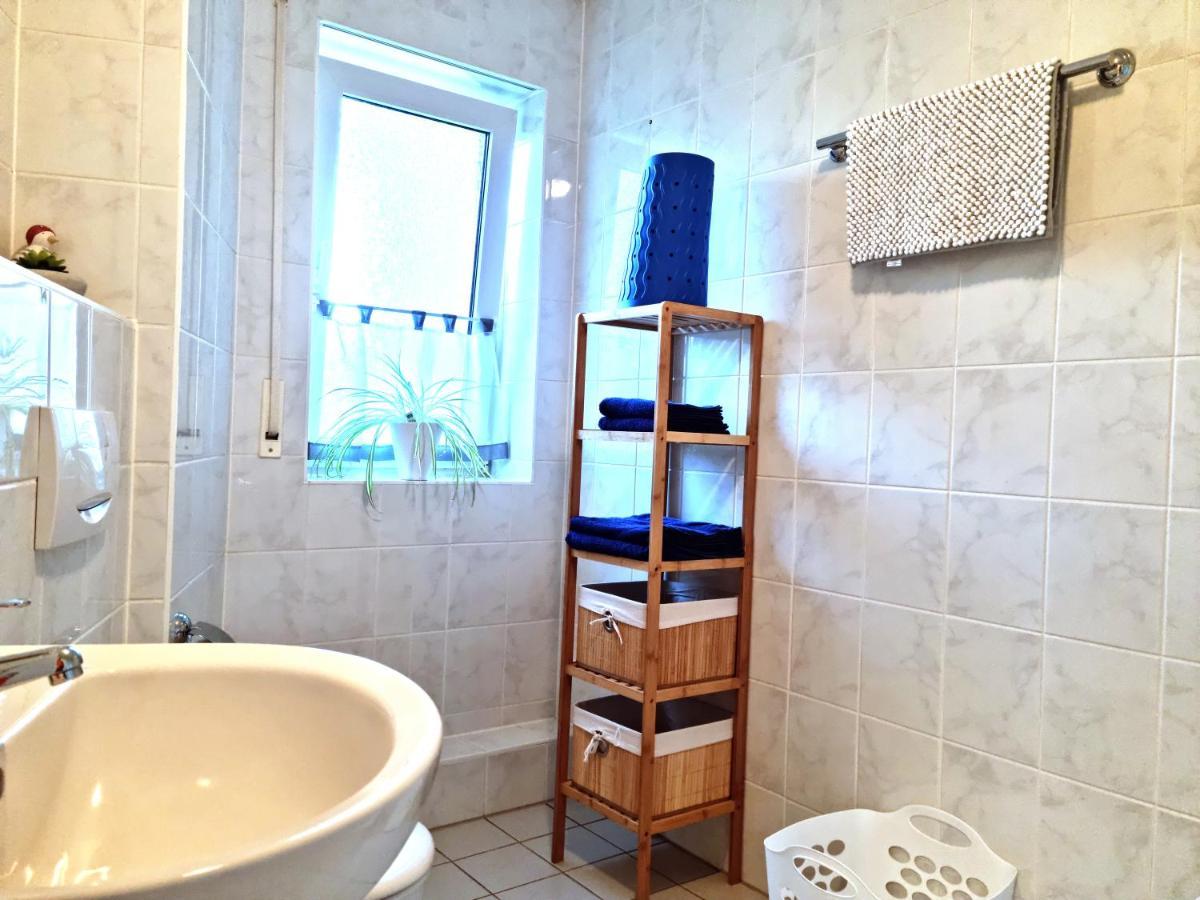 Appartement Brise Business Nahe Leipziger Messe - Porsche - Bmw - Dhl - Wlan - Parkplatz - Business Travelers Only *