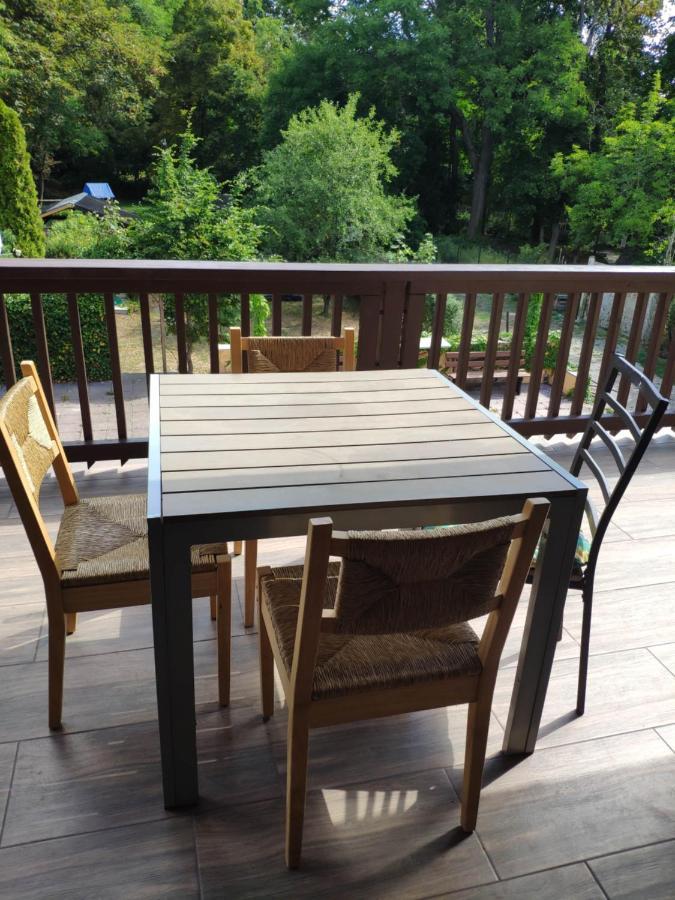Mit 123qm Fuer 8 Personen Mit Sehr Grossem Garten, Einfache Innen-ausstattung Leipzig