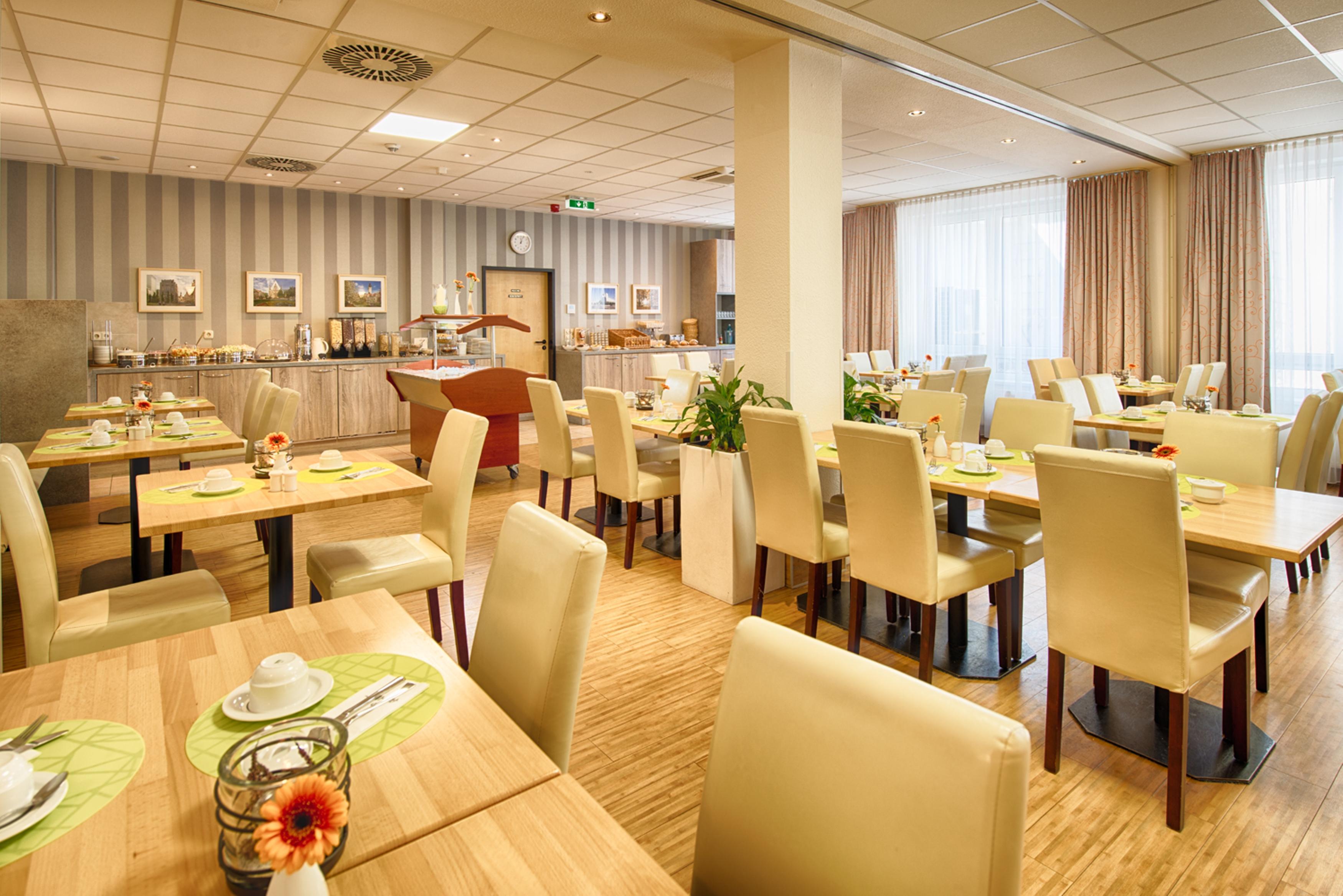 Hotel Achat Messe 3*