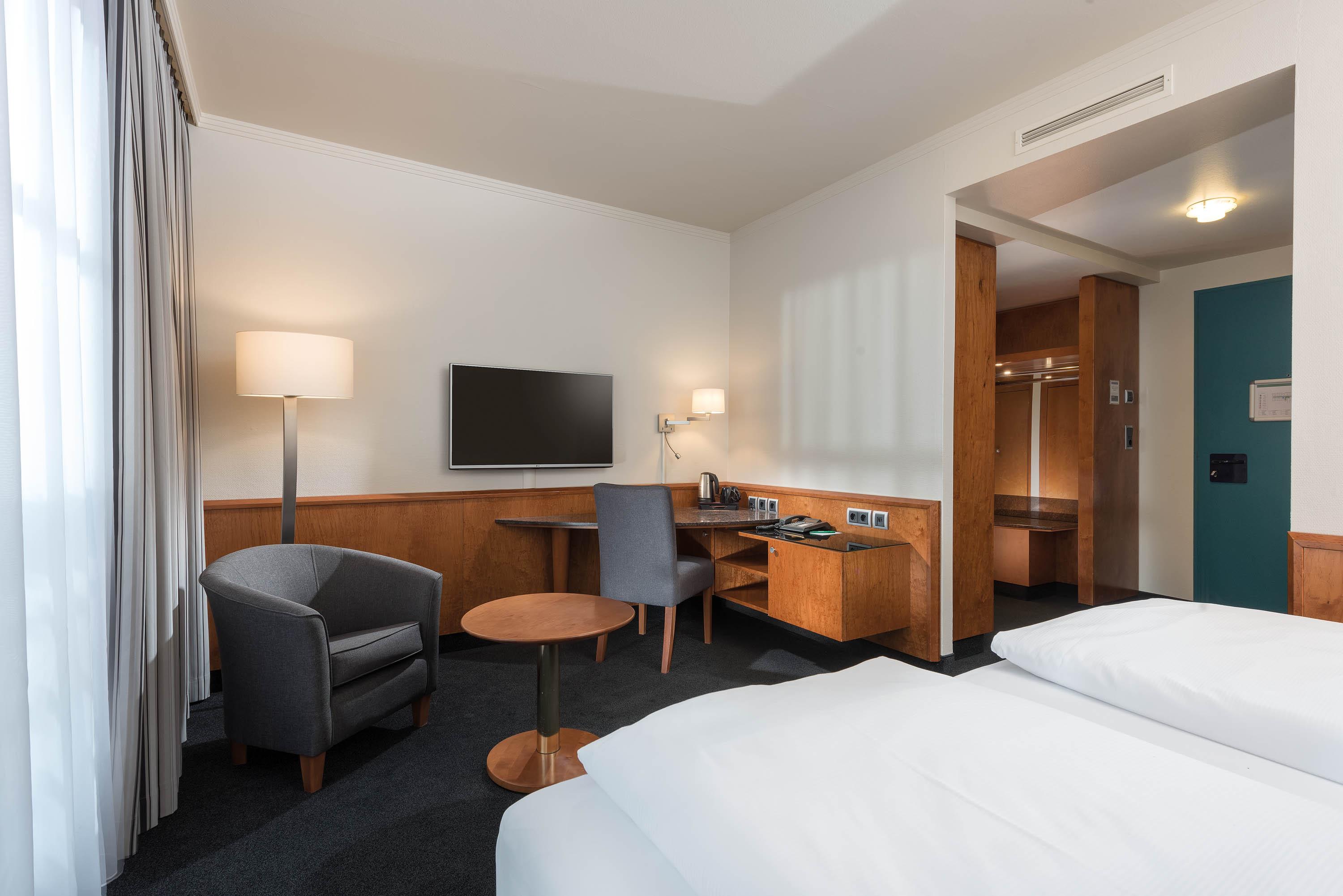 Seminaris Aparthotel 4*
