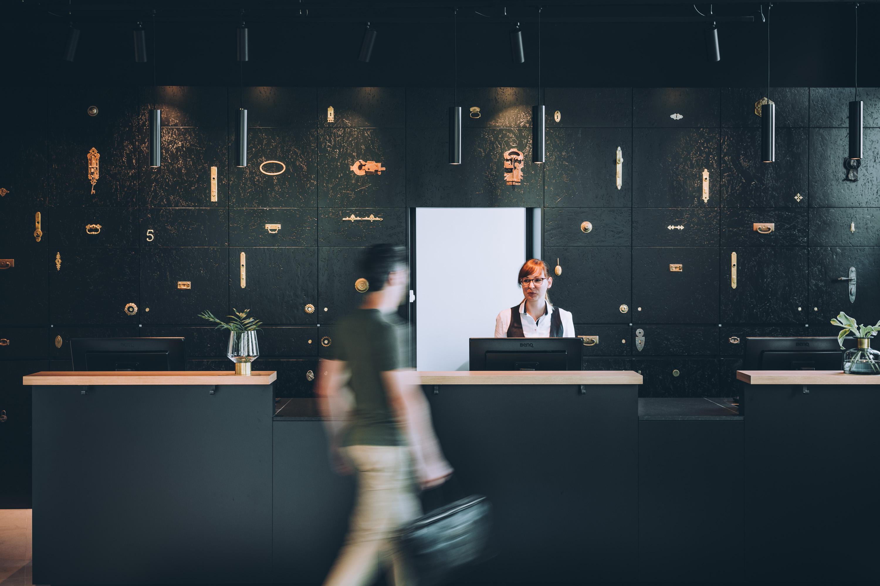 Vienna House Easy Hotel 4*