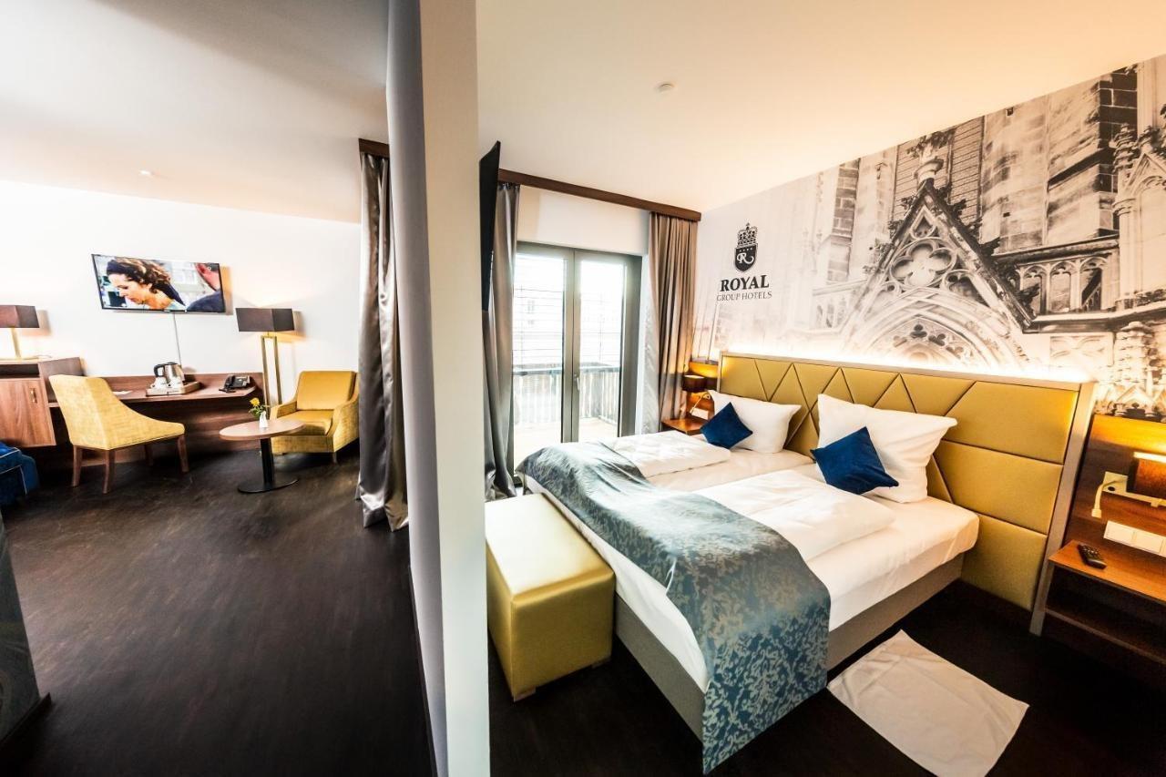 Western Royal Hotel 4*