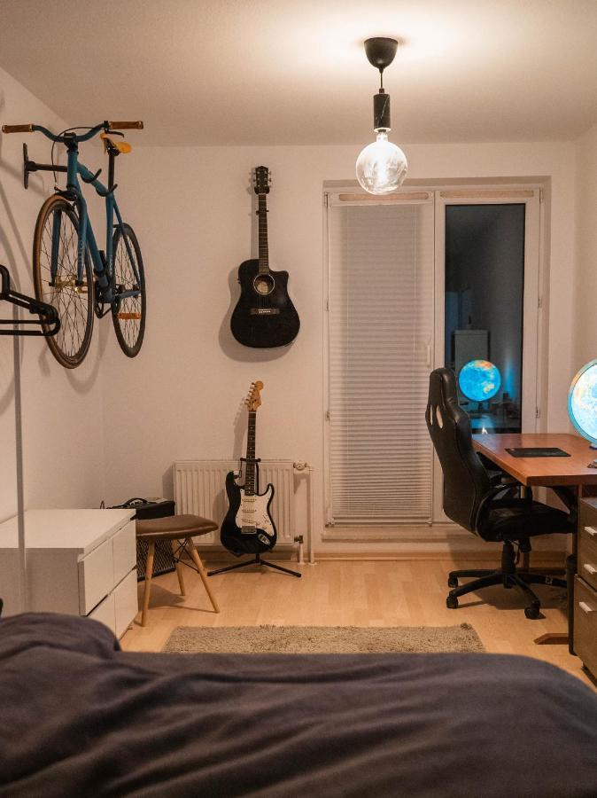 Ruhiges Mit Grossem Balkon Und Stellplatz Appartement *