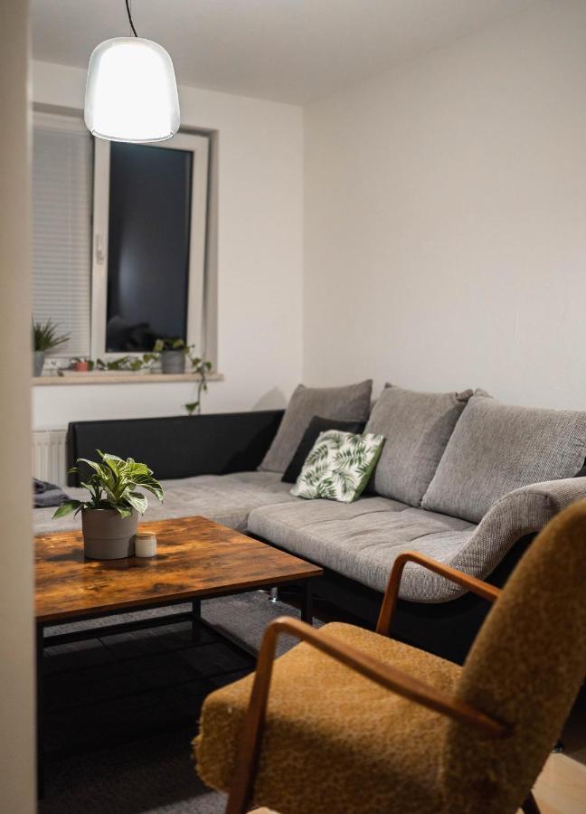Appartement Ruhiges Mit Grossem Balkon Und Stellplatz