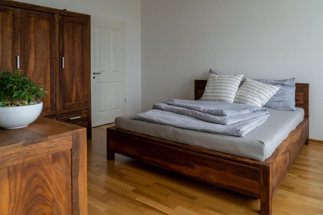 Appartement Koenig Residenz Nahe Bmw , Porsche , Dhl Und Messe *