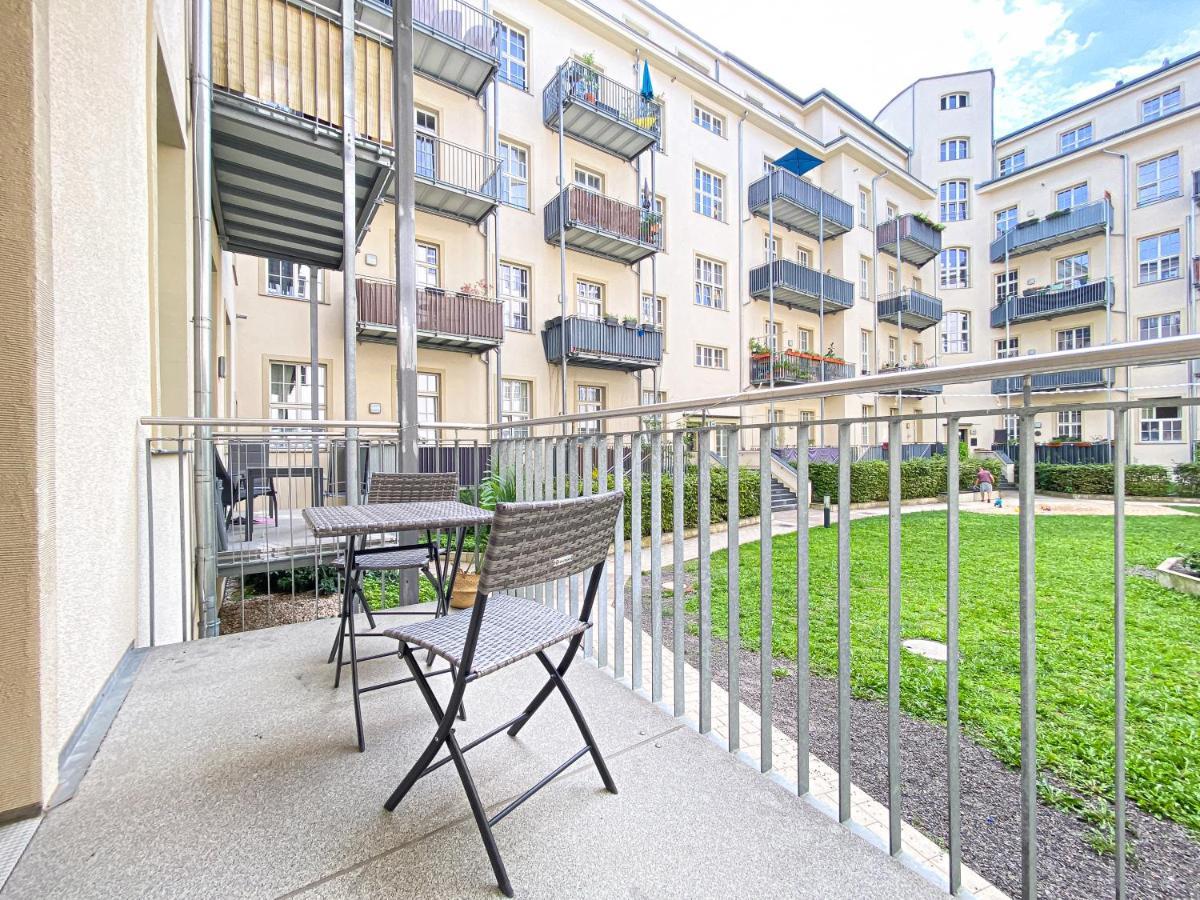 Grosse 3-raum Luxus-unterkunft Mit 2 Badern, Waschtrockner & Kostenfreier Tiefgarage In Innenstadtnahe Apartment Leipzig