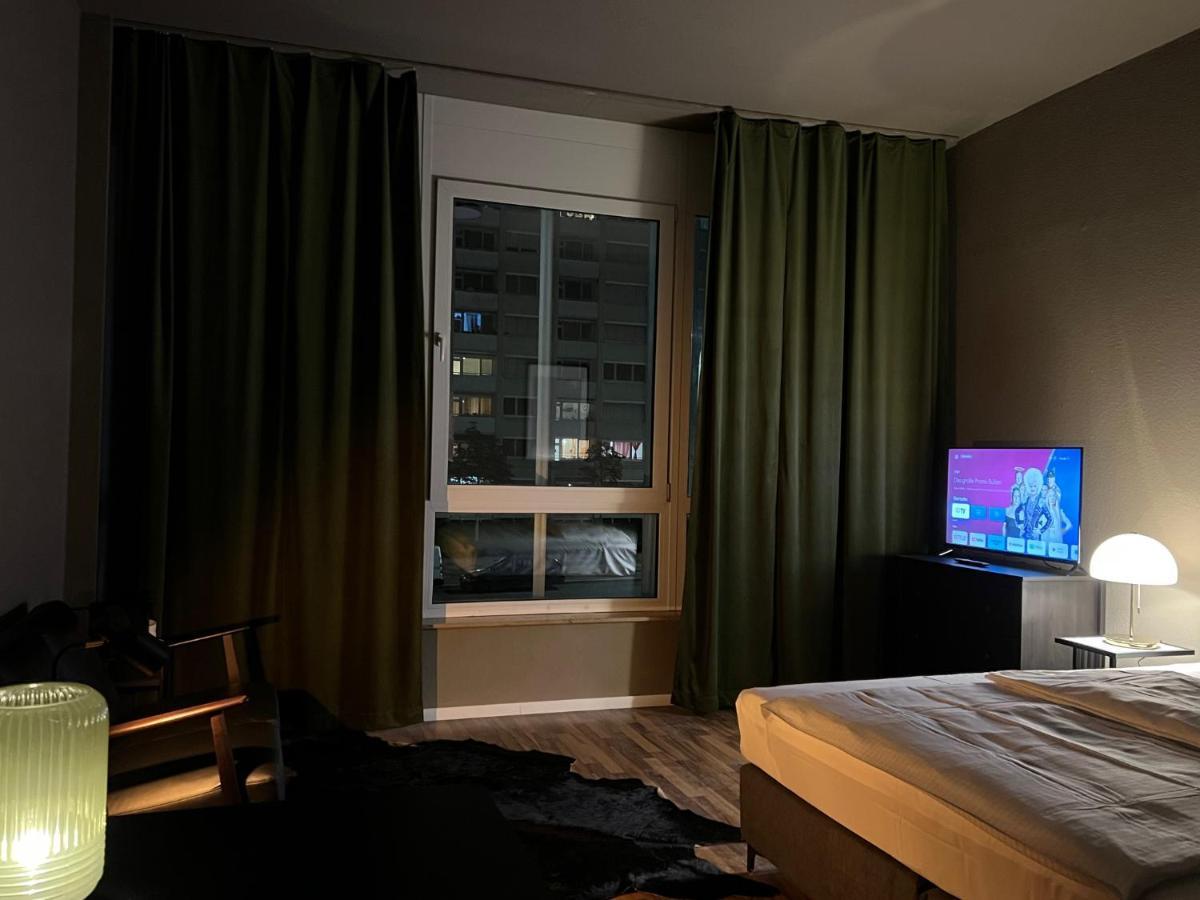 N8 - By Guest house