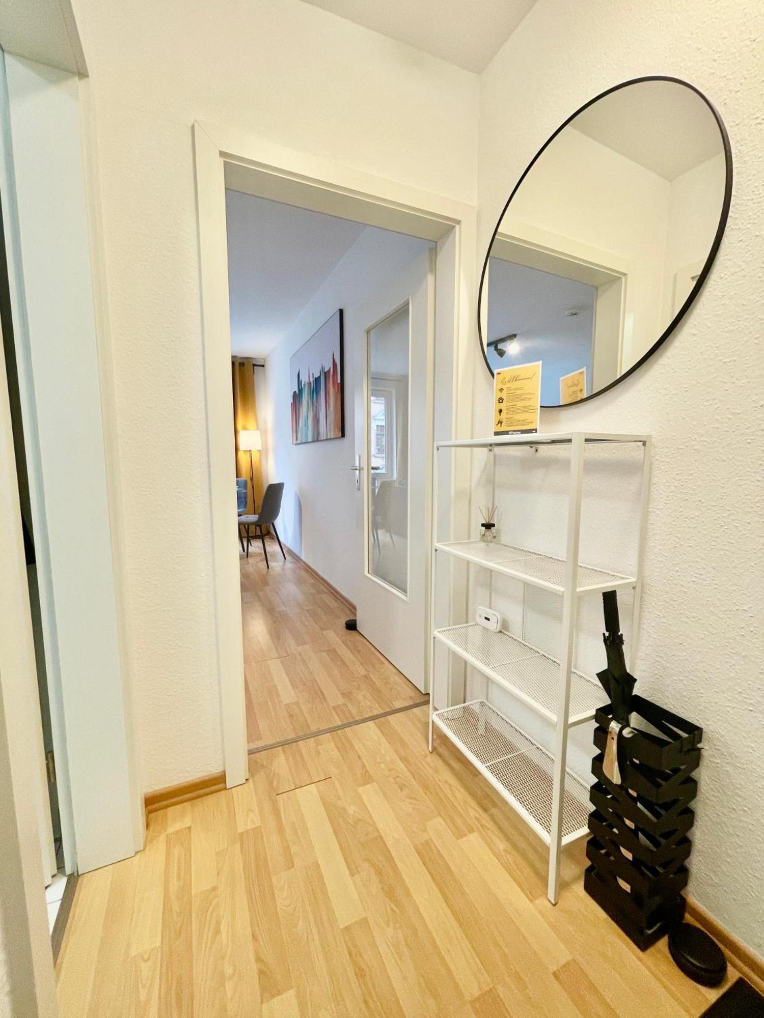 Design Daisy - Modern, Zentral, Kaffeebar Appartement *