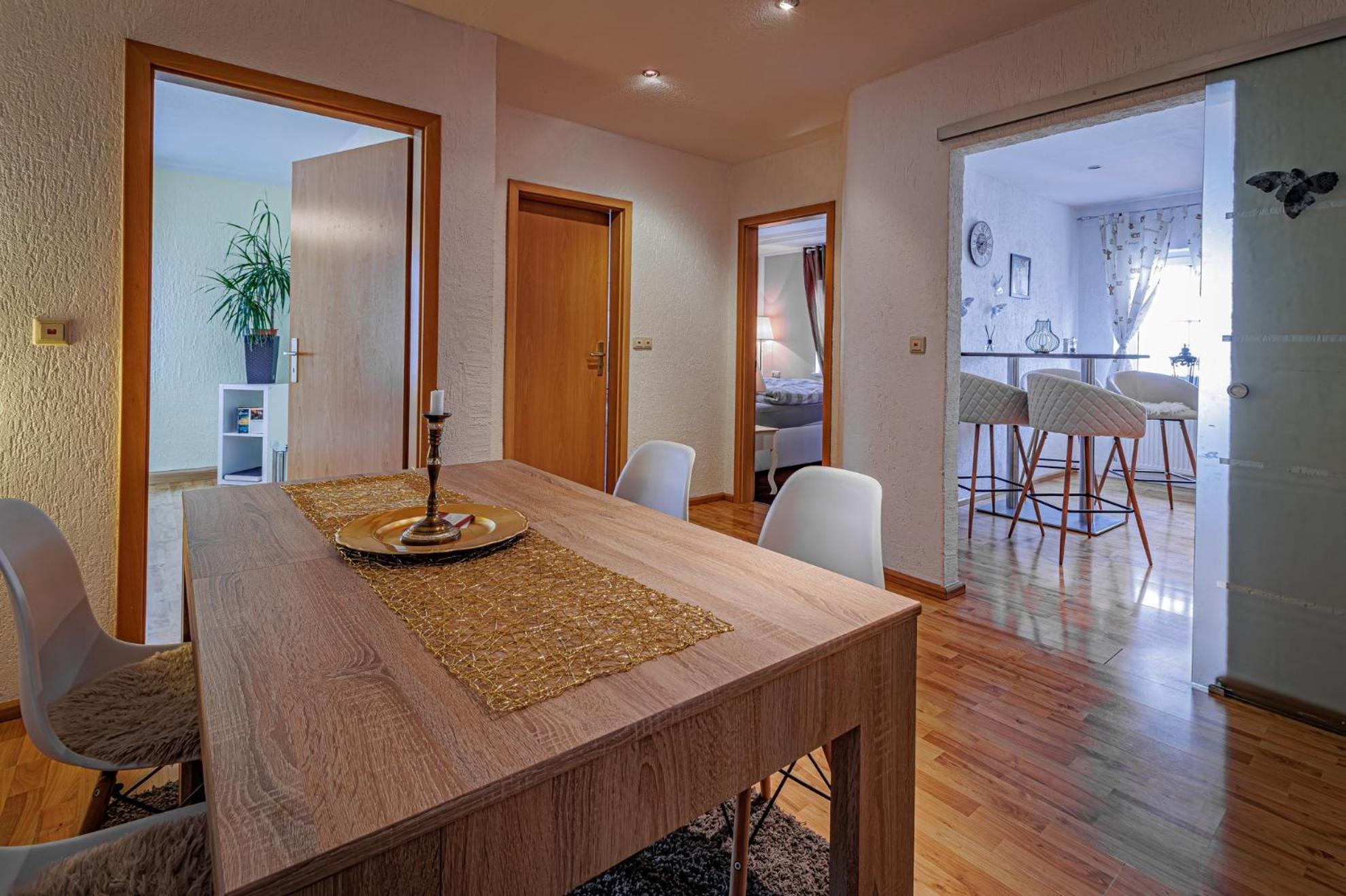 Wohnen Ueber Einem Mediterranen Restaurant,apartment 2 Oder 3 Apartment Leipzig