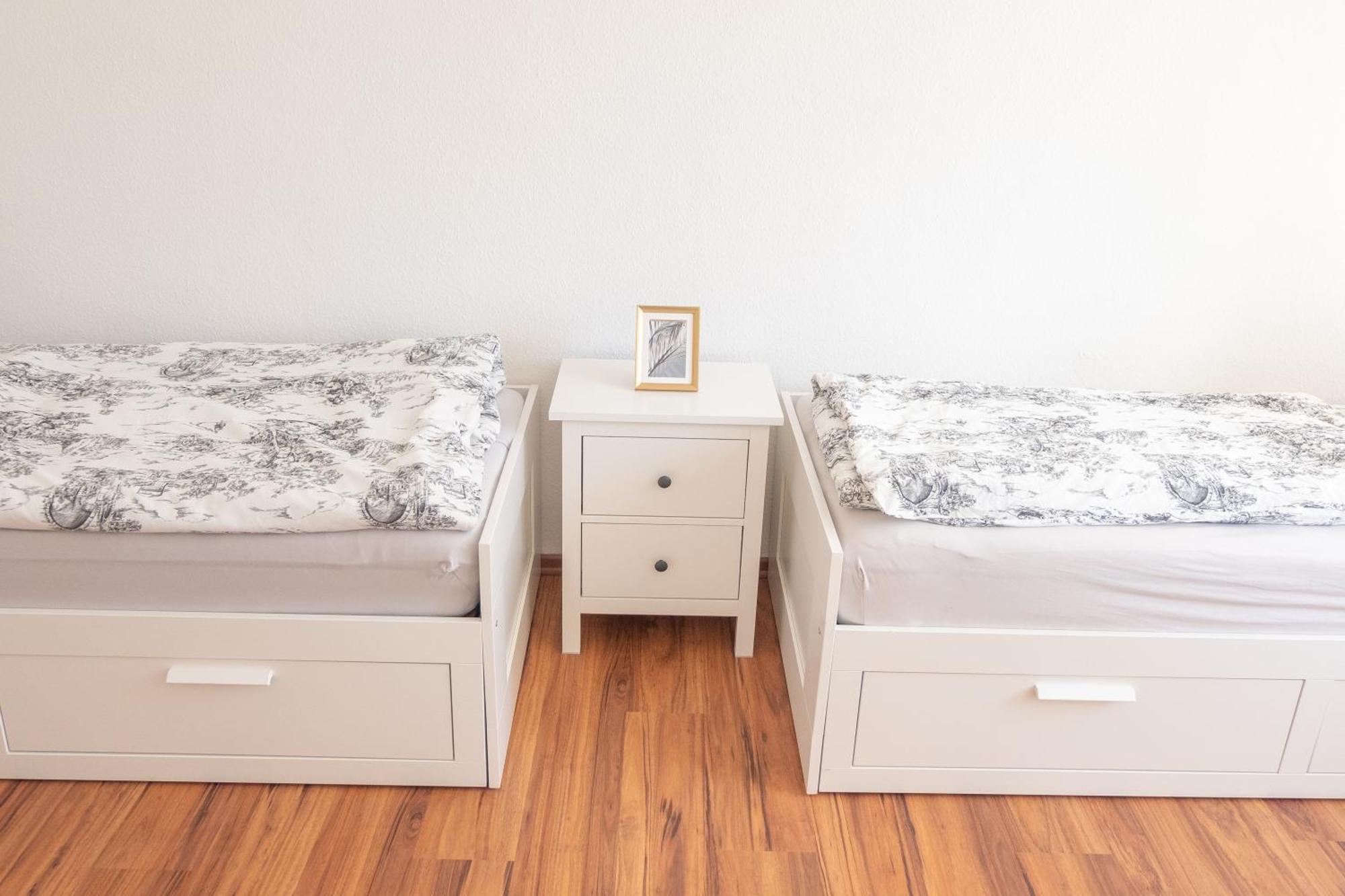 Grosse Zwei Zimmer Mit Balkon Leipzig