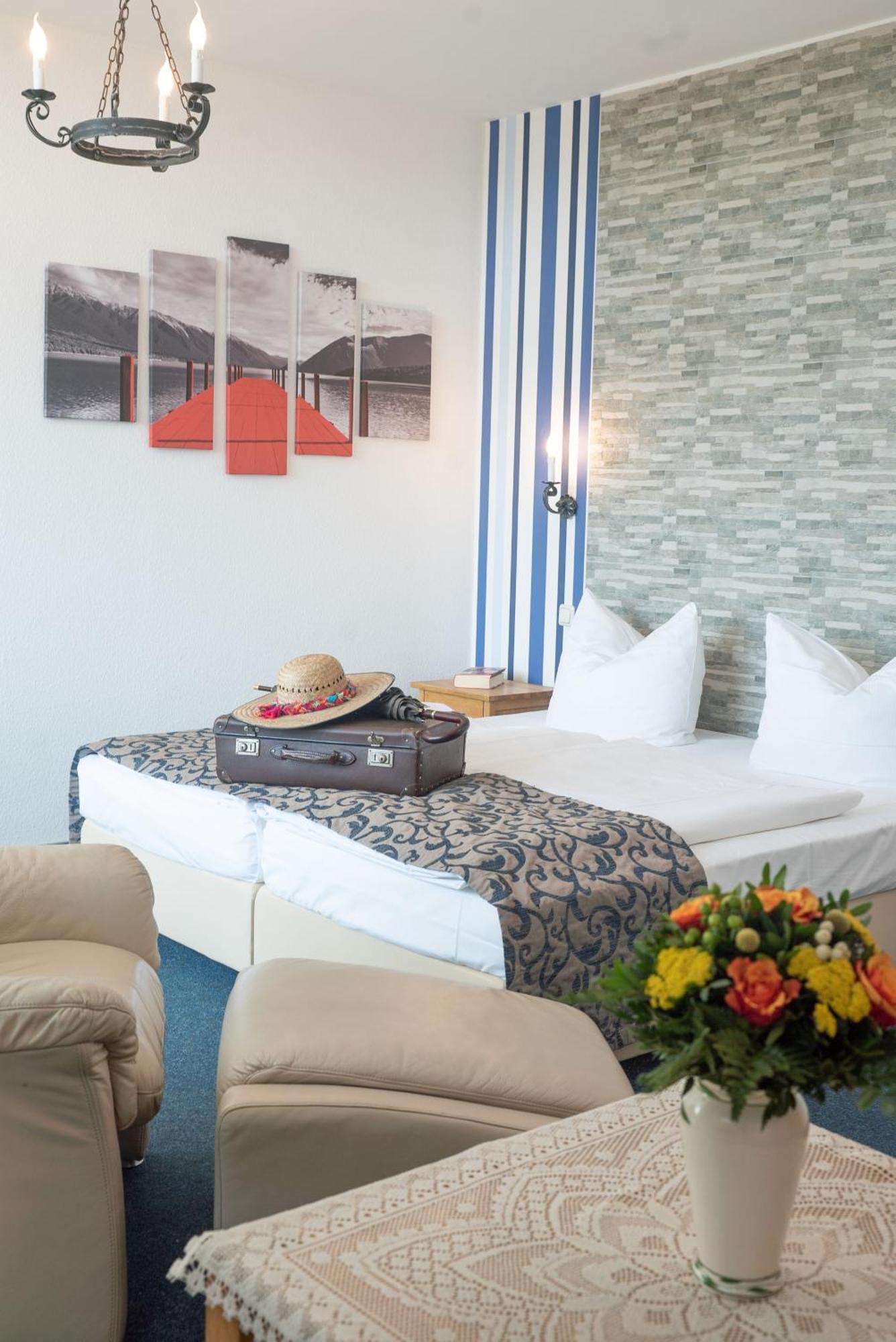 Adagio Hotel 3*