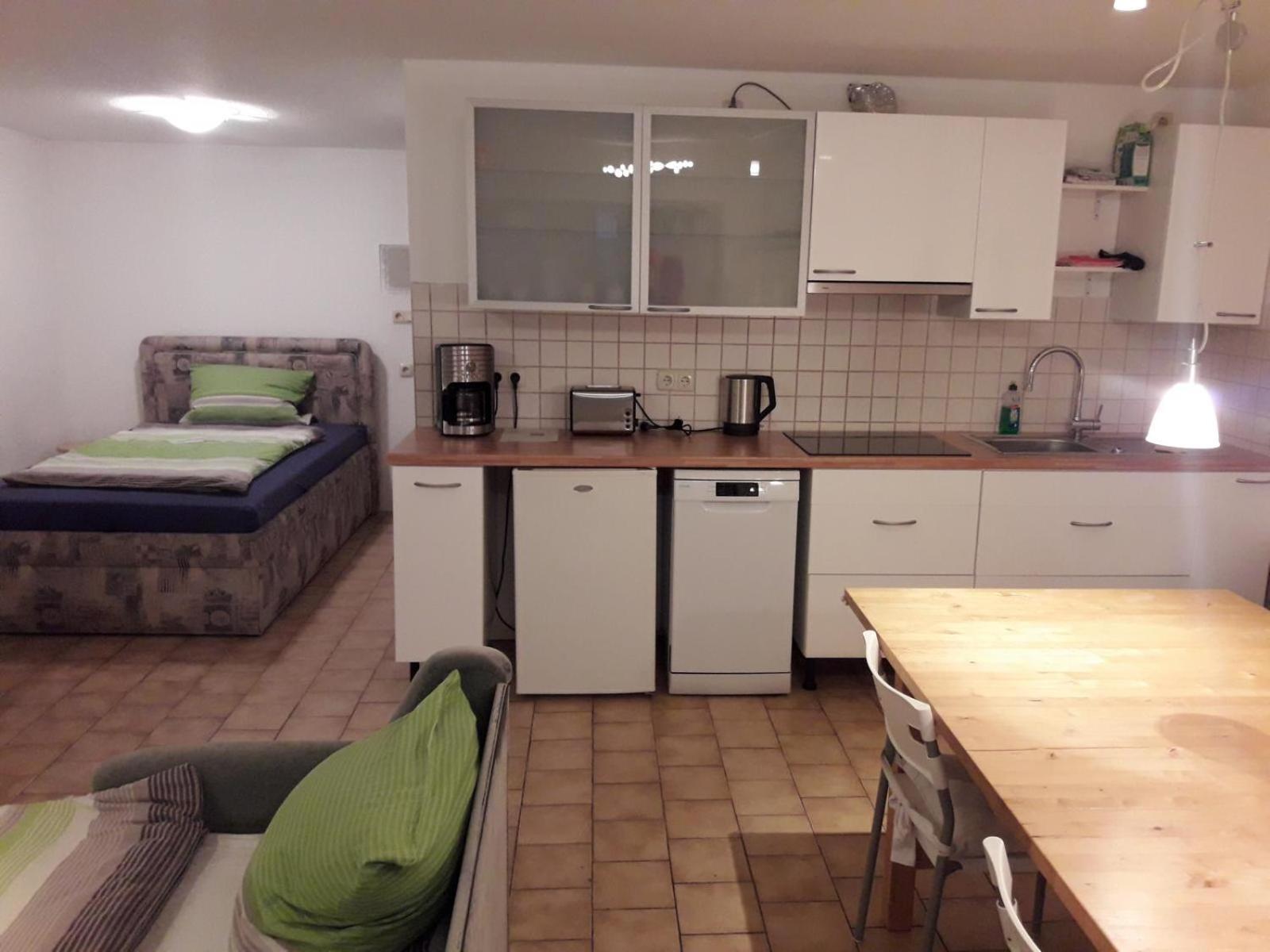 Kleine Am Stadtrand Von Appartement