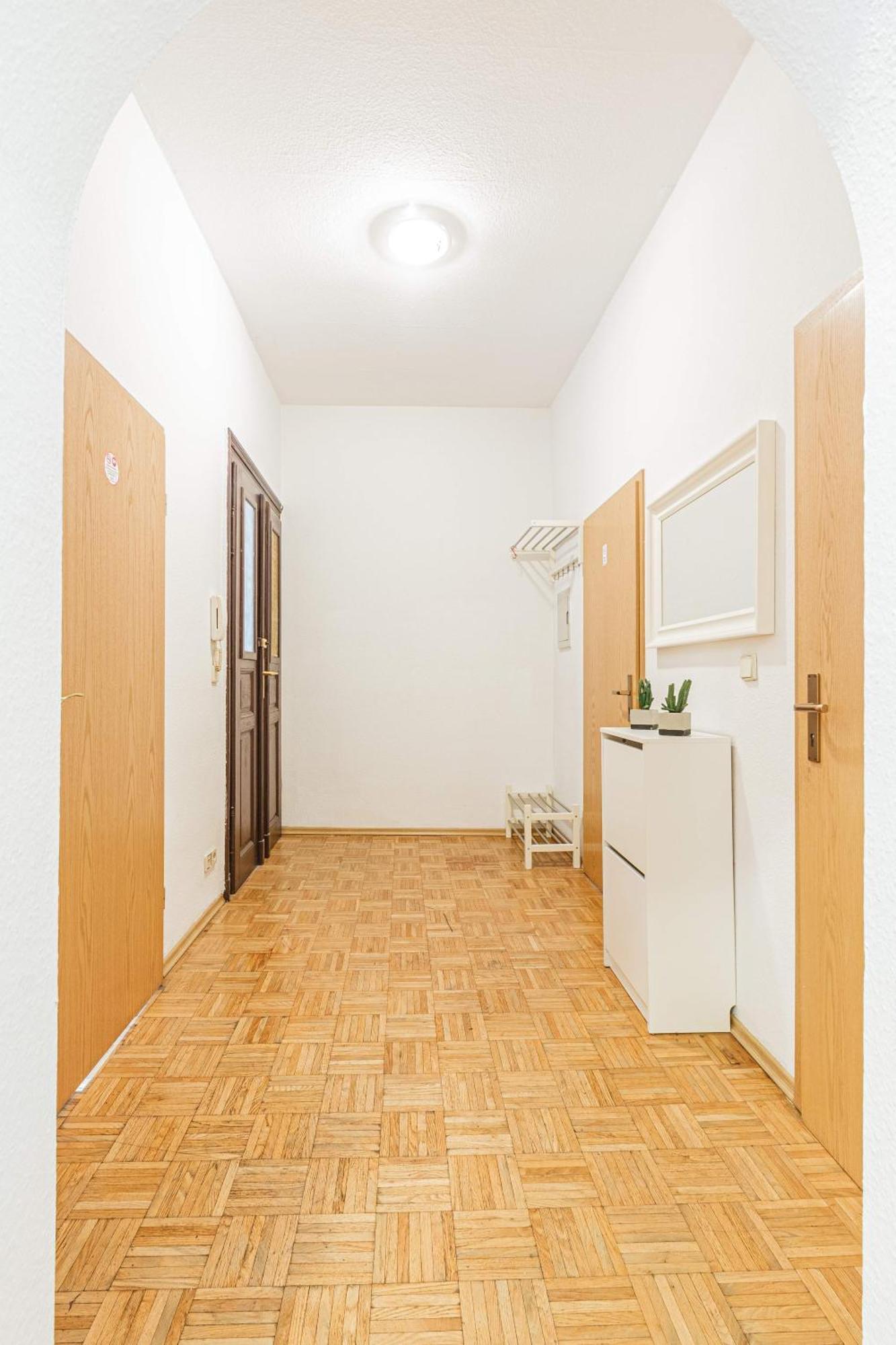 Apartment Enjoy Your With Dkn - Mon-sun - Late Night Check-in - Multilanguage - Near Railway Station - Witamy Serdecznie *