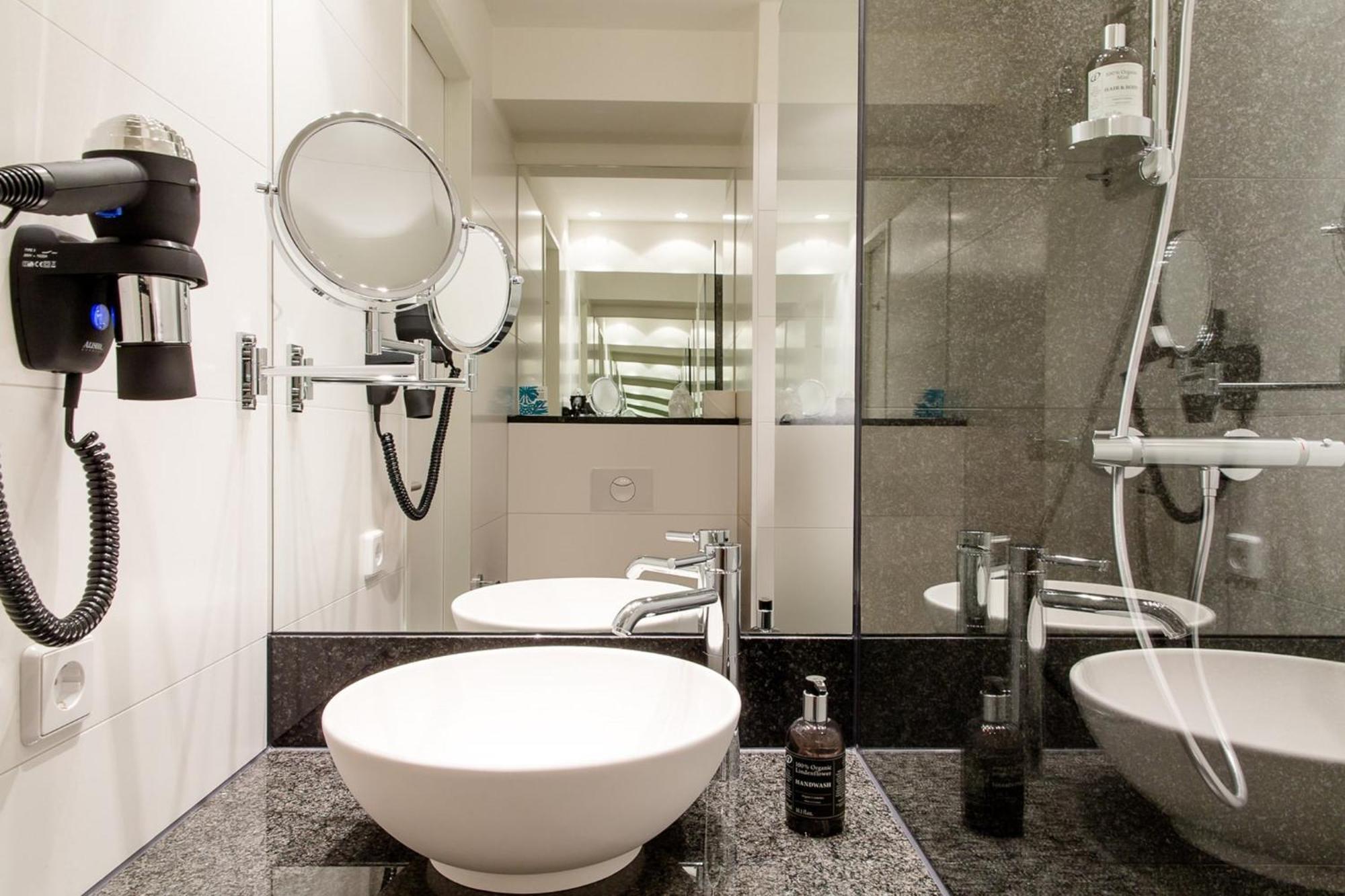 Hotel One Leipzig-post 3*