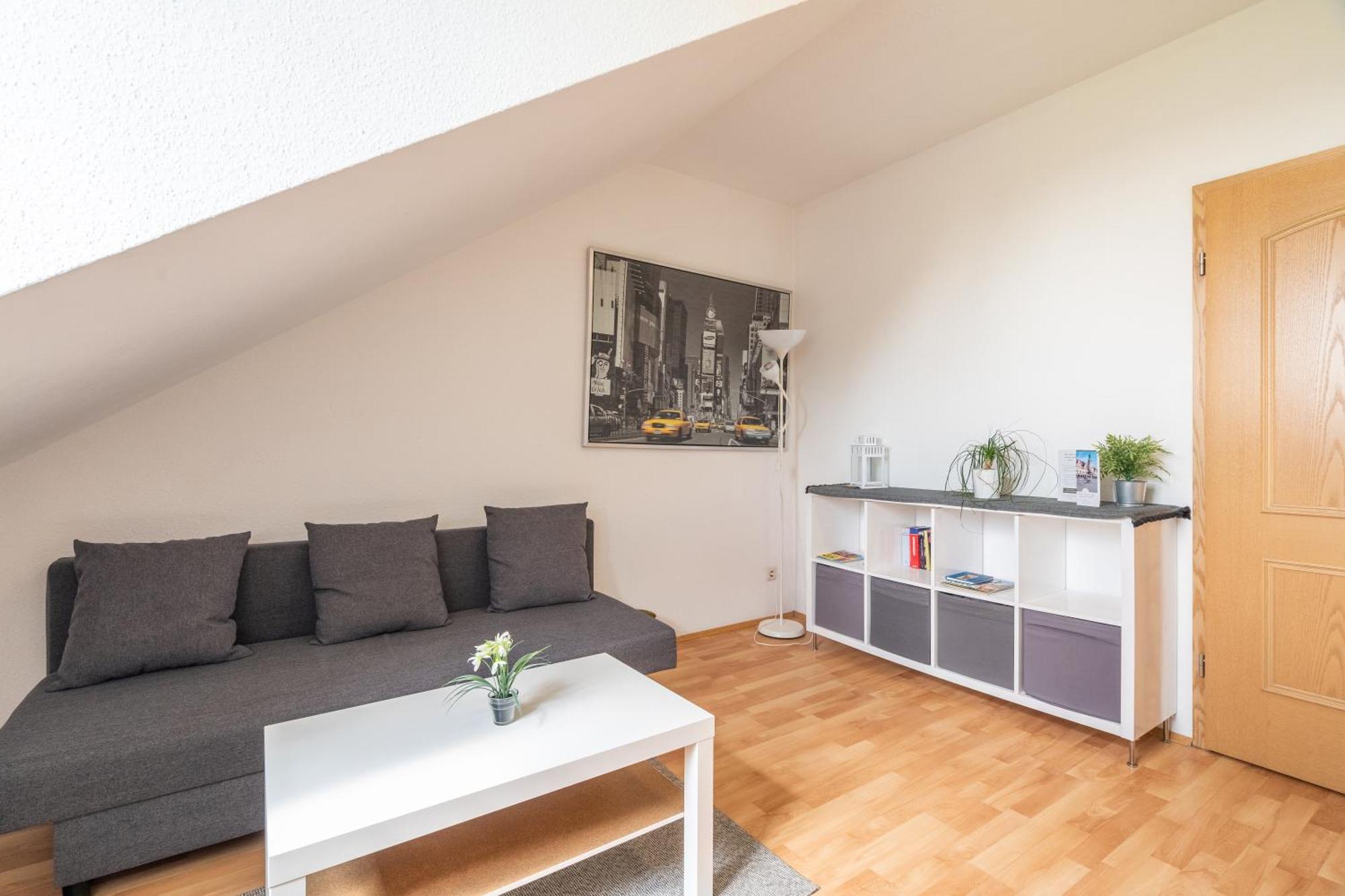 Gemuetliche Dachgeschosswohnung -waldstrassenviertel Appartement Leipzig