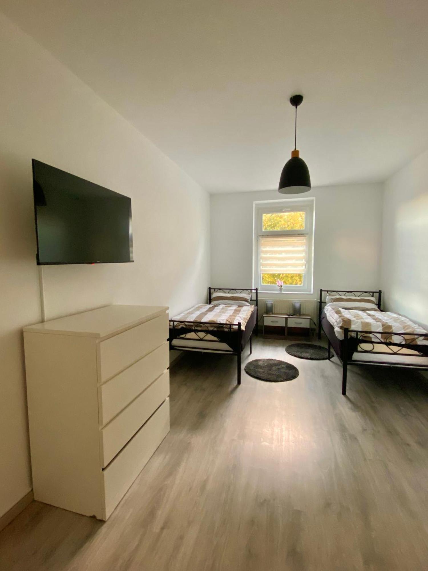 Appartement Schoene 3-zimmer Monteurswohnung Im Sueden Von Eg *