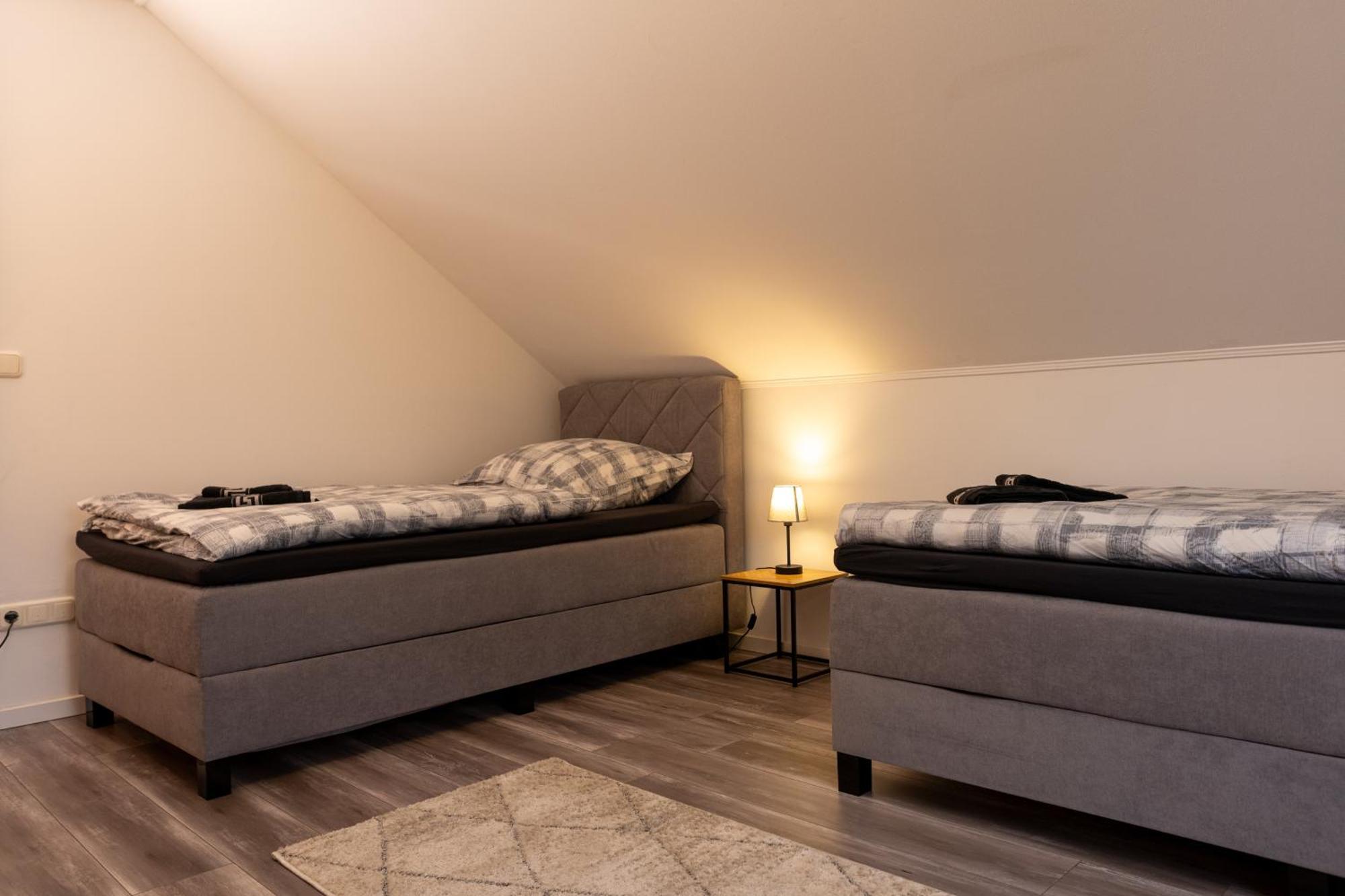 Holiday home Ganzes In Mit Garage Und Fussbodenheizung Leipzig