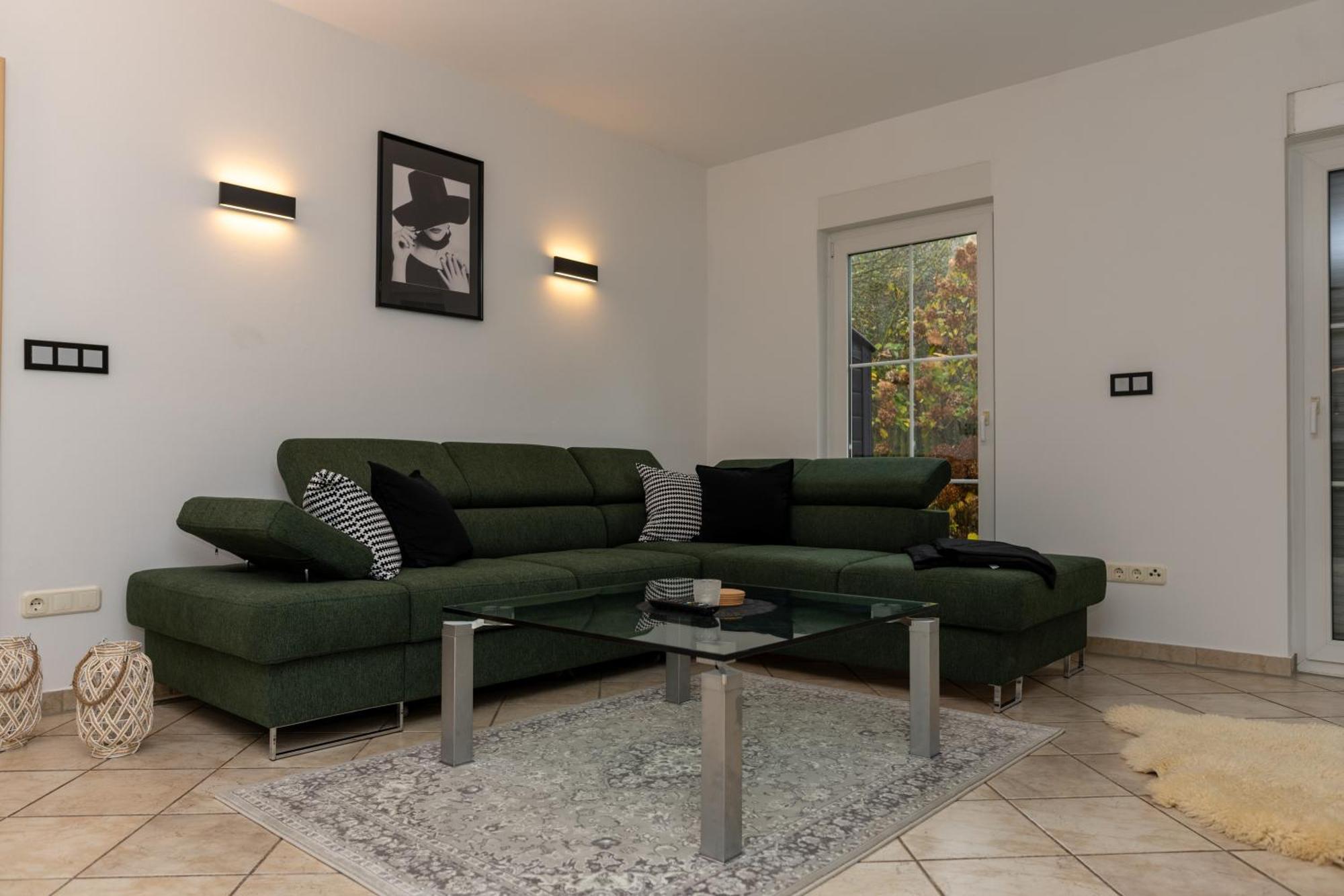 Holiday home Ganzes In Mit Garage Und Fussbodenheizung *