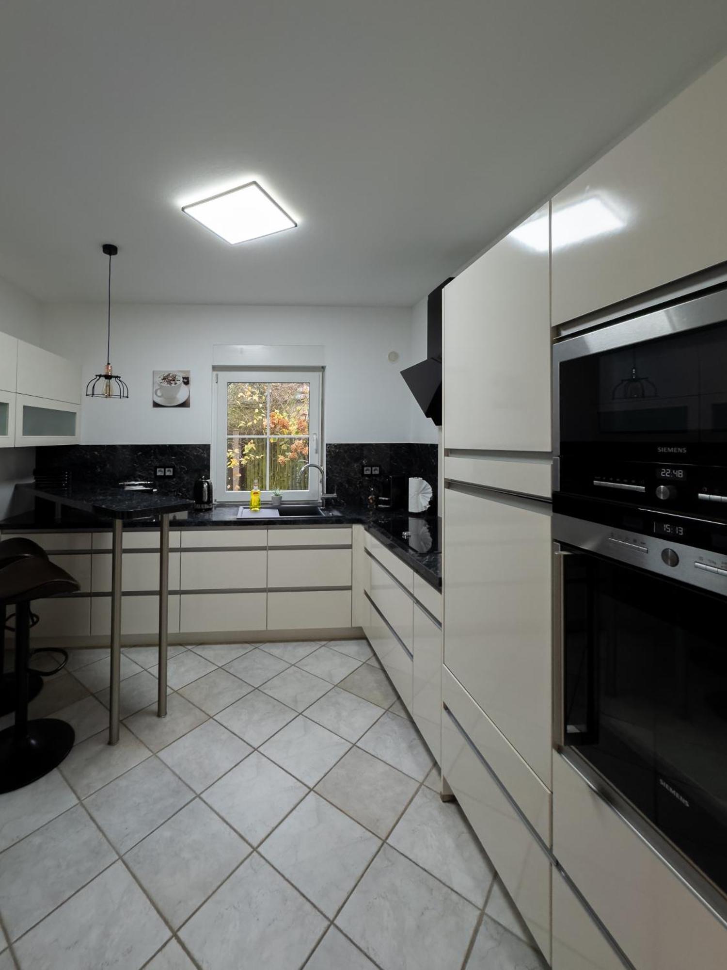 Ganzes In Mit Garage Und Fussbodenheizung Holiday home
