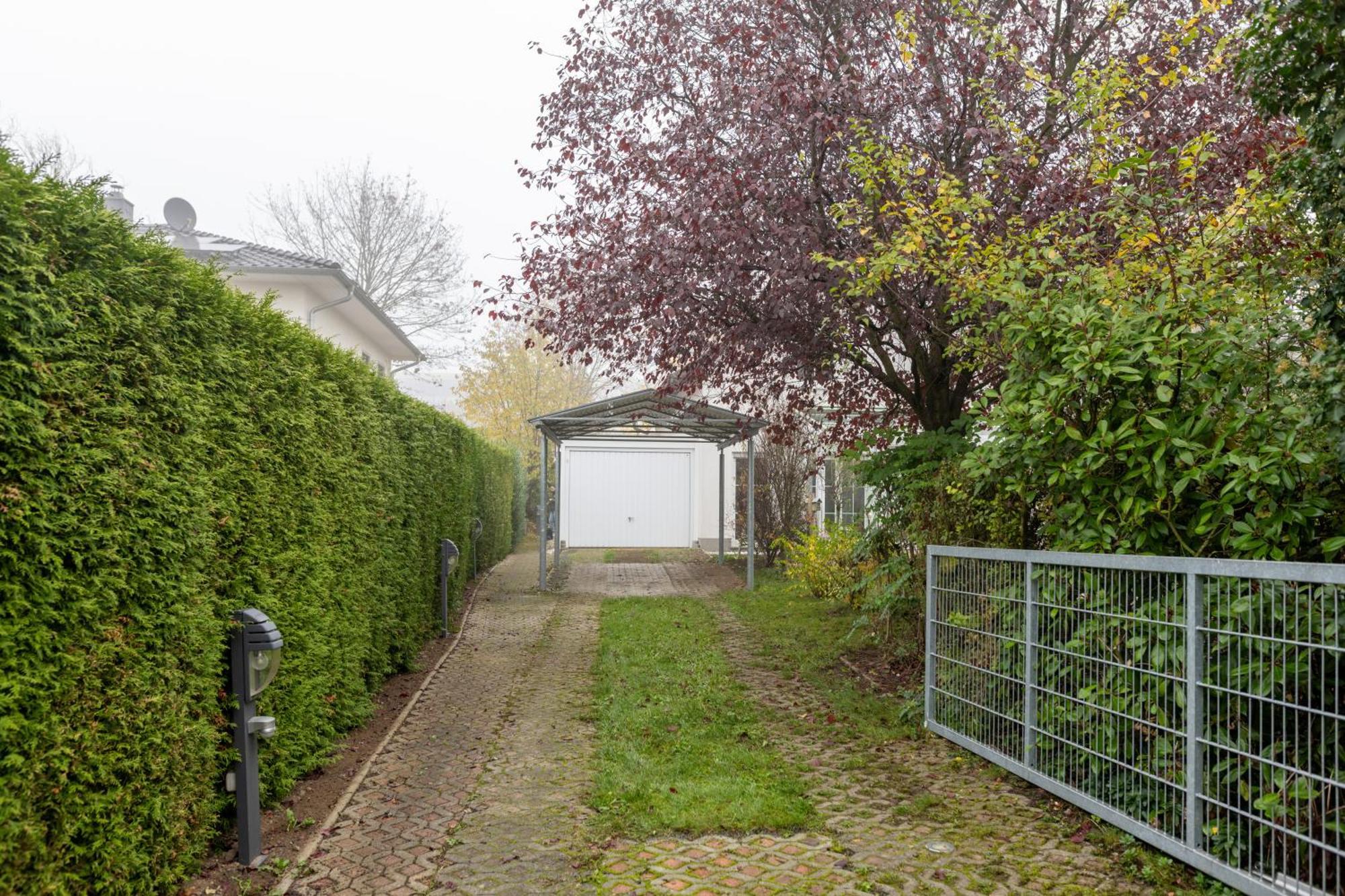 Ganzes In Mit Garage Und Fussbodenheizung