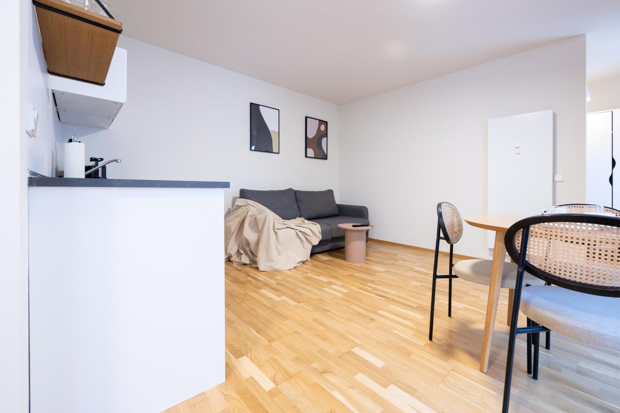 Appart hôtel Bright Zentrum-west Stadion - Neueroeffnung - New Opening *