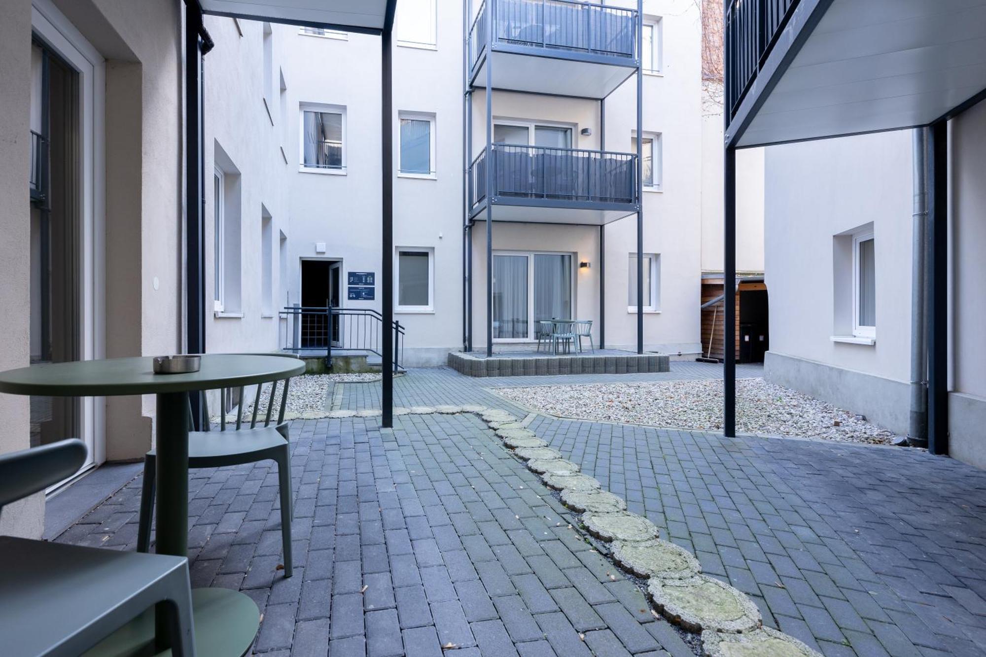 Bright Zentrum-west Stadion - Neueroeffnung - New Opening Appart hôtel *